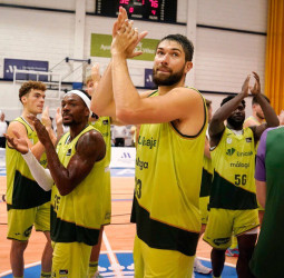 Unicaja logra un triunfo solvente frente al Alba Berlín (92-76)