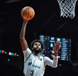 Debut del Unicaja con buen pie en la Copa FIBA Intercontinental (61-73)