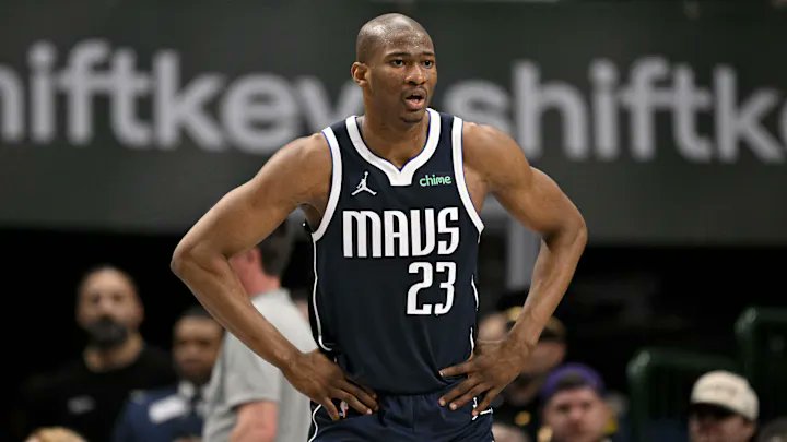 Kai Jones refuerza a Anadolu Efes y debutará en la EuroLeague tras su paso por la NBA