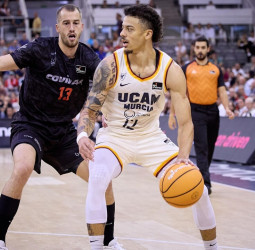 Triunfo murciano en el debut de Zach Hicks (66-77)