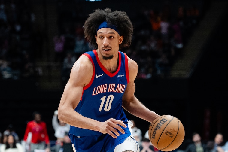 Los Celtics firman a Kendall Brown para competir por un puesto dual