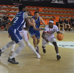 San Pablo Burgos impone su ley ante el Coviran Granada (80-95)