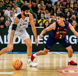 Una enorme Penya derrota al Barça y jugará la final de la Lliga Catalana (80-81)