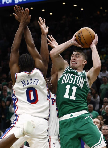 Knicks, Sixers, Spurs y Bucks brillan en una noche de grandes actuaciones