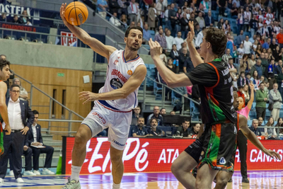 Jassel Pérez acribilla a un Monbus Obradoiro que echa mucho de menos a Goran Huskic (82-87)
