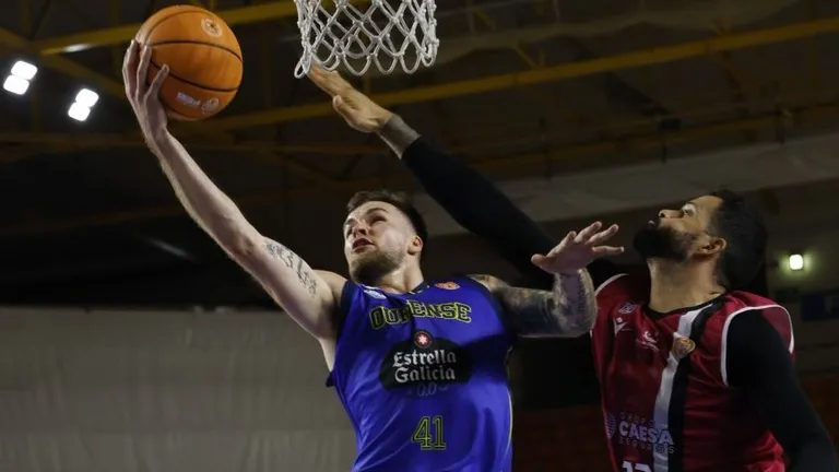 Kalscheur impulsa al COB hacia su primer triunfo copero ante Cartagena (90-77)