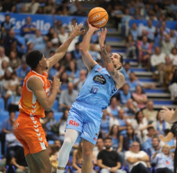 El Valencia Basket mantiene su paso firme en Lugo (90-113)