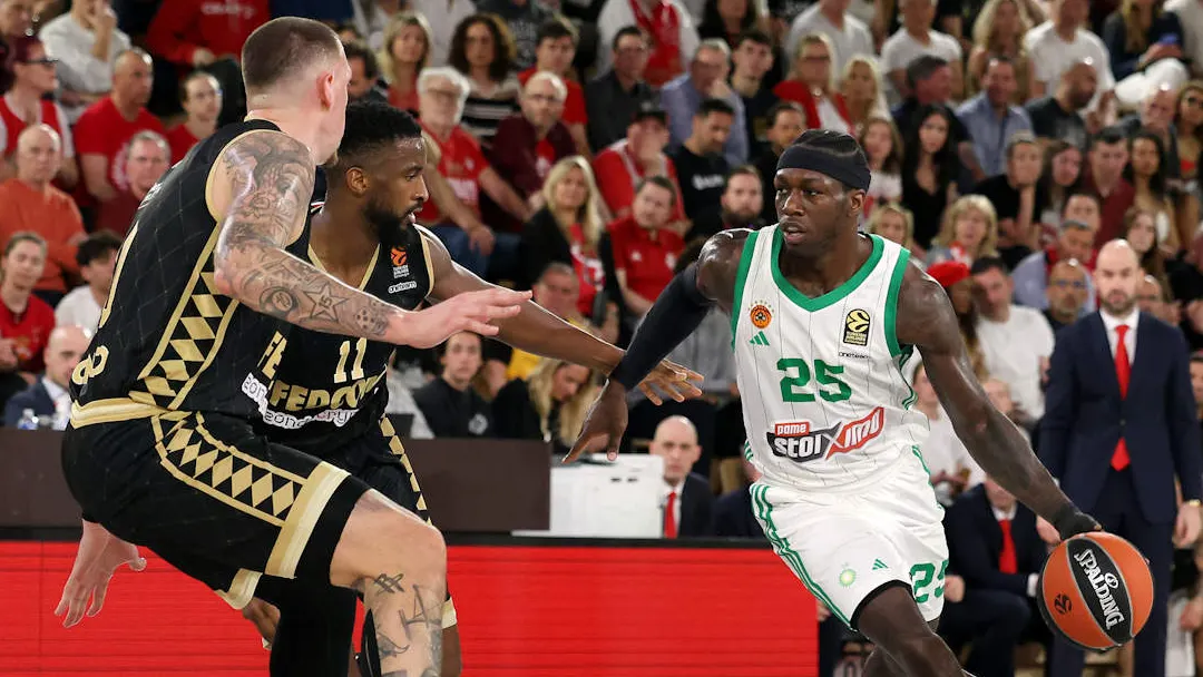 Monaco firma una semana perfecta ante los gigantes griegos, 92-84