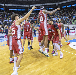 Robinson guía al Casademont Zaragoza al triunfo en Burgos (89-102)