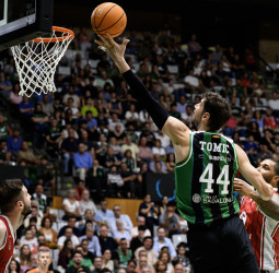 Victoria disputada y agónica del Joventut ante el Casademont Zaragoza, 89-86