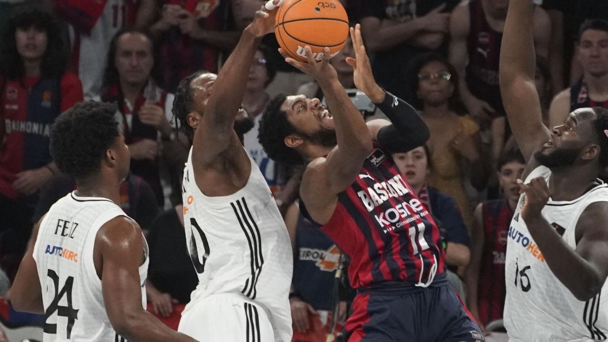Forrest firma una noche monumental y el Baskonia derriba al Real Madrid (105-100)