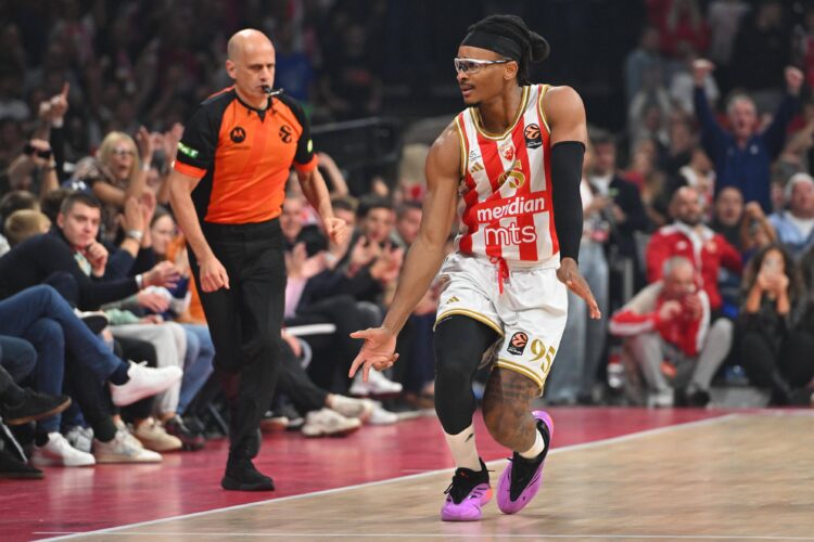 Moneke impulsa el gran momento de Crvena Zvezda, que encadena su quinta victoria seguida, 79-65