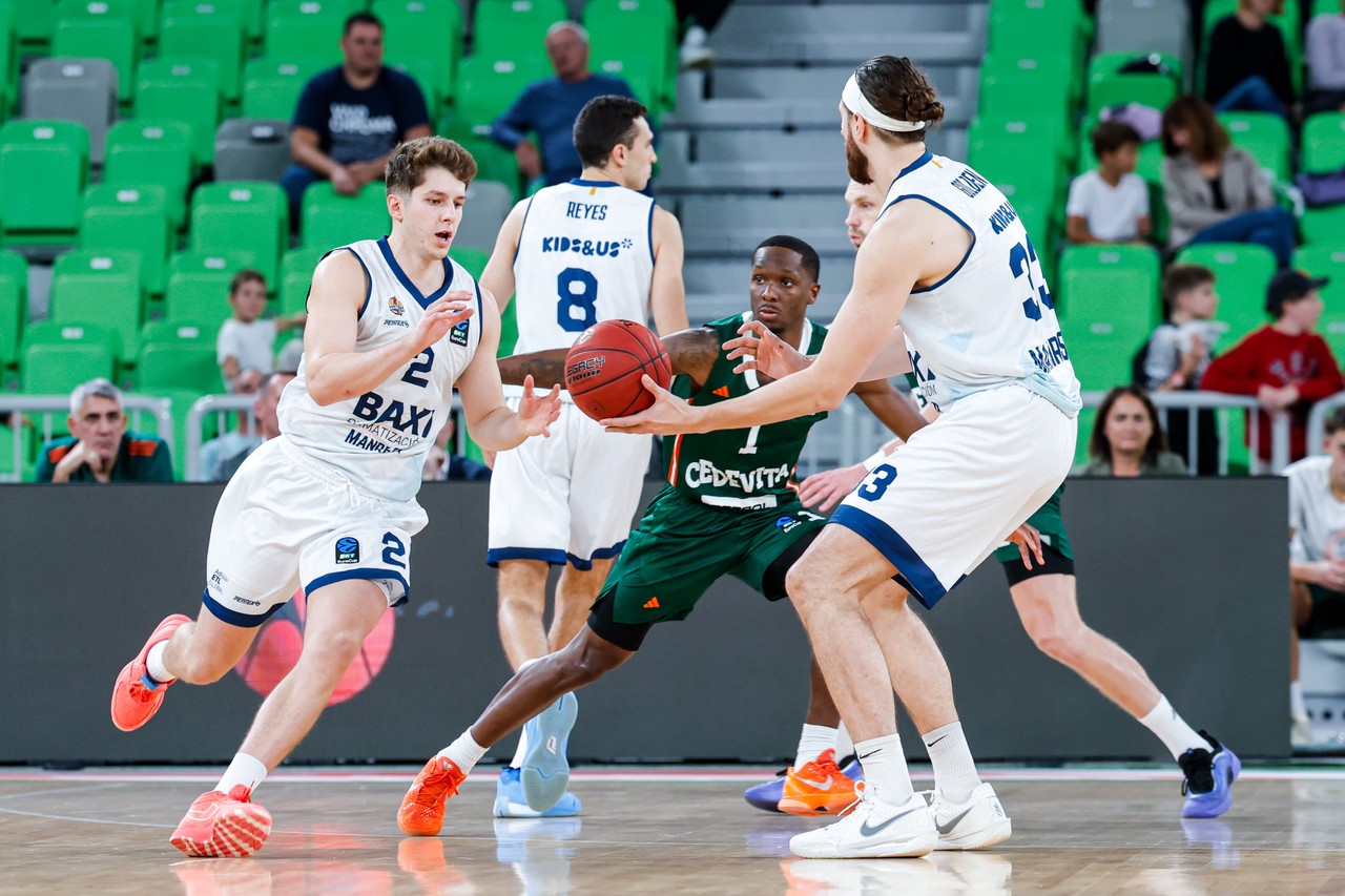 Un BAXI Manresa combativo cae luchando en Liubliana, 76-69