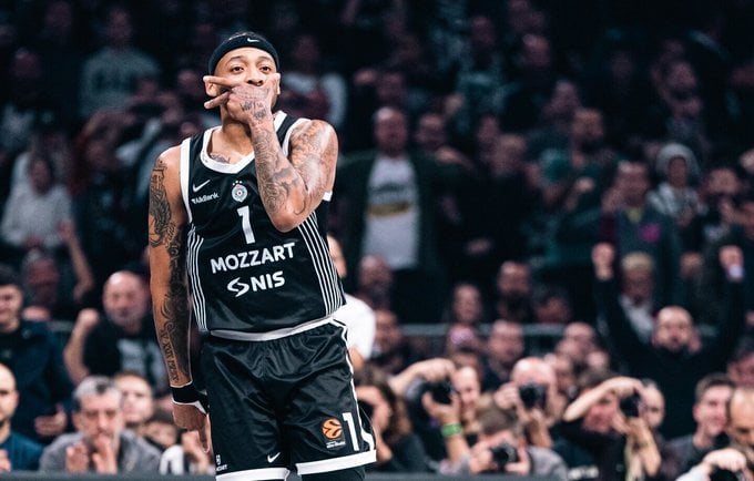 Partizan domina, se complica y acaba respirando frente a Armani Milan, 80-78