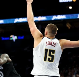 Exhibición de Jamal Murray y nuevo triple-doble de Jokic en la victoria de Denver ante Minnesota, 127-114