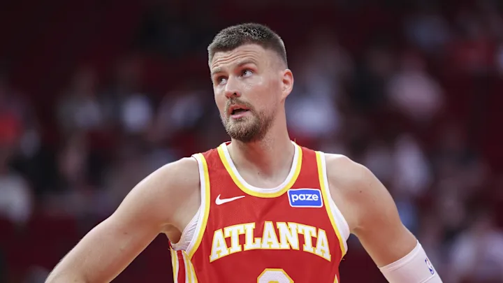 Porzingis frena su renovación con los Hawks