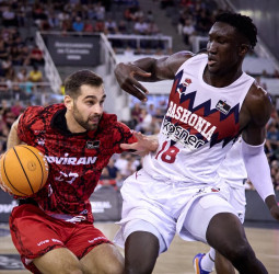 Baskonia resiste en Granada tras un duelo de alto voltaje (80-83)