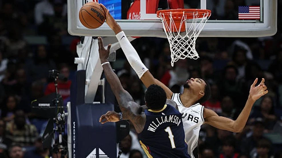 Wembanyama roza el triple-doble y los Spurs se imponen a los Pelicans en la prórroga (120-116)