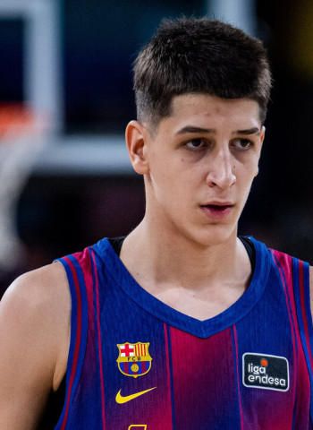 Nikola Kusturica inscribe su nombre en la historia del Barça: el debutante más joven en Liga Endesa