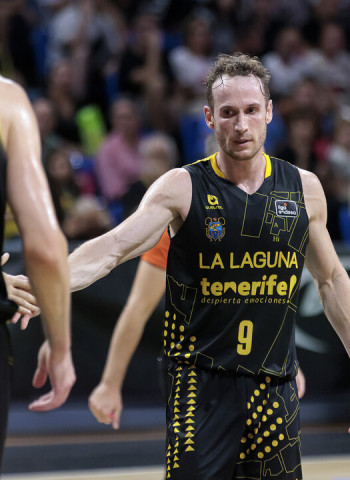 La Laguna Tenerife sigue imparable y se queda en lo más alto (96-80)