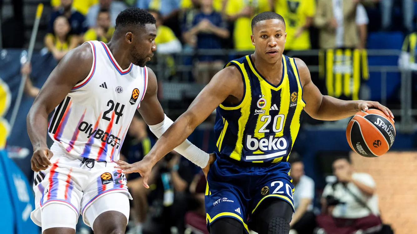 Fenerbahce arranca la defensa del título con un triunfo rotundo sobre Paris (96-77)
