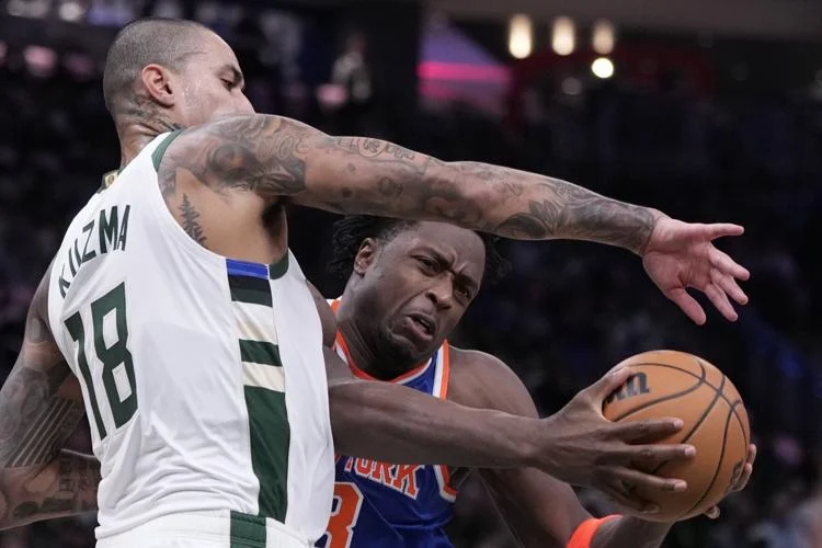 Giannis lidera la remontada de Milwaukee ante los Knicks (121-111)