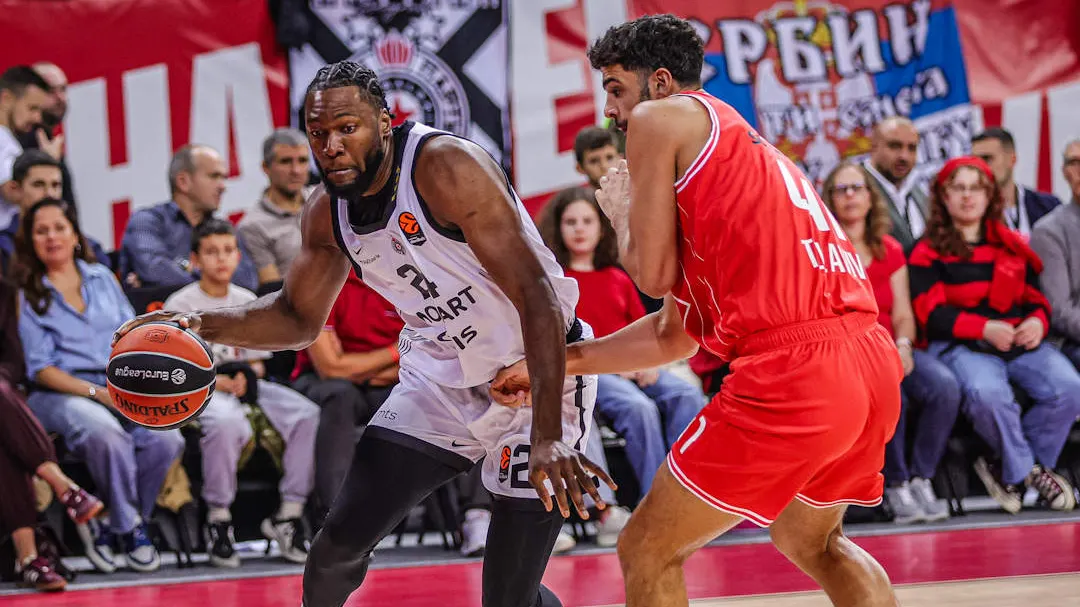 Hapoel Tel Aviv impone su ley ante Partizan y se mantiene líder de la EuroLeague, 97-84