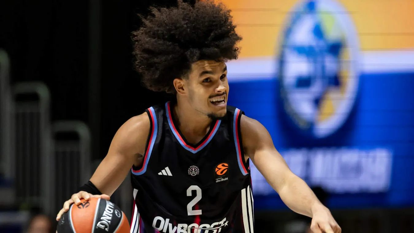 Hifi lidera el primer triunfo del Paris: 94–101 en Belgrado ante Maccabi