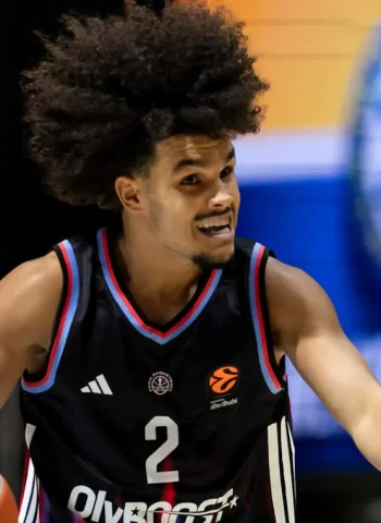 Hifi lidera el primer triunfo del Paris: 94–101 en Belgrado ante Maccabi