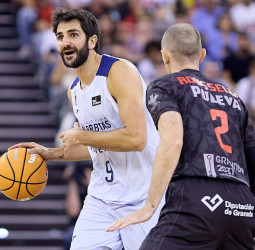 La magia de Ricky Rubio guía al Joventut en su debut liguero en Granada, 75-87
