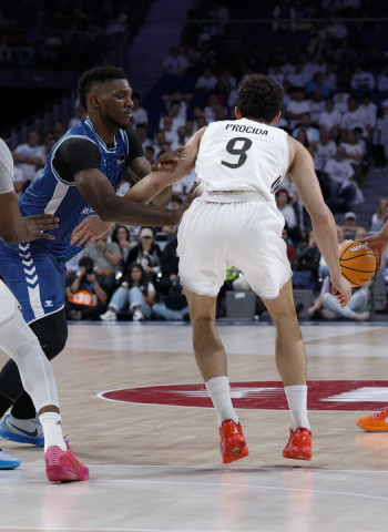 Hezonja rescata al Madrid en una matinal de sufrimiento ante el San Pablo Burgos, 90-80