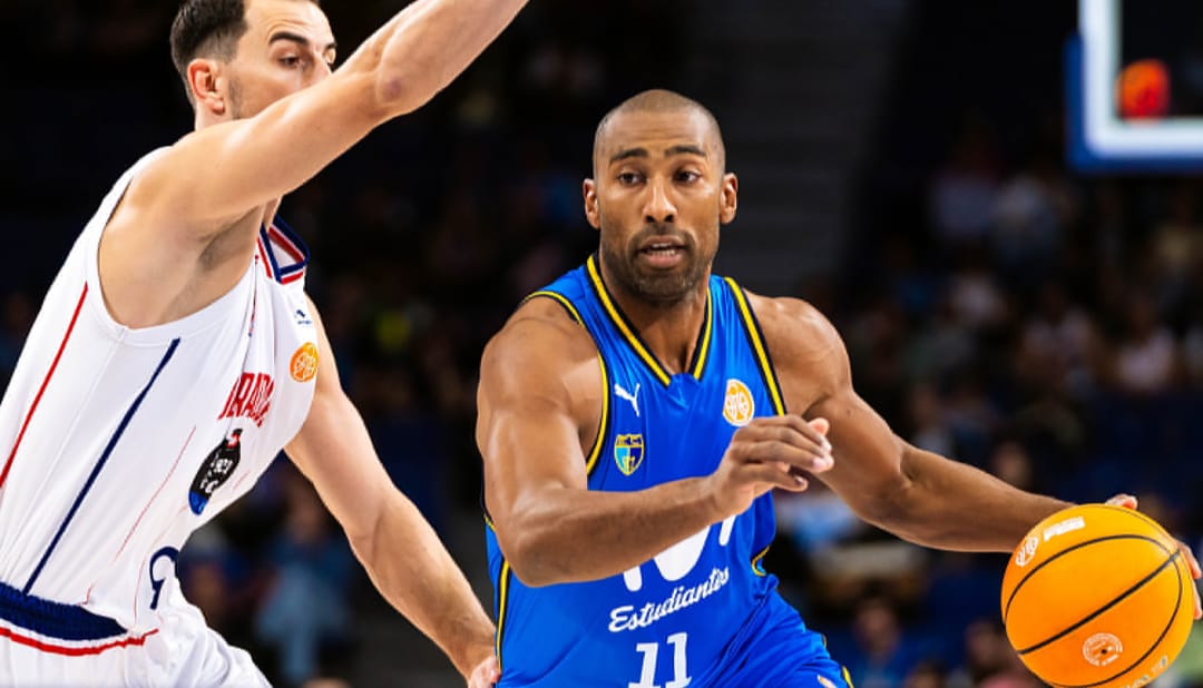 El Obradoiro asalta la capital y derrota a Estudiantes con un magistral Barcello (78–79)