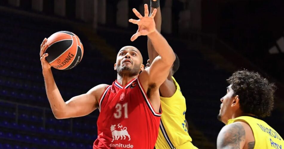 Fenerbahce acelera el mercado: Shields, Braxton Key, Bingham y el sueño de Larkin