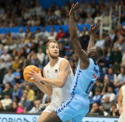 El Río Breogán pasa por encima del Recoletas Salud Burgos (105-78)