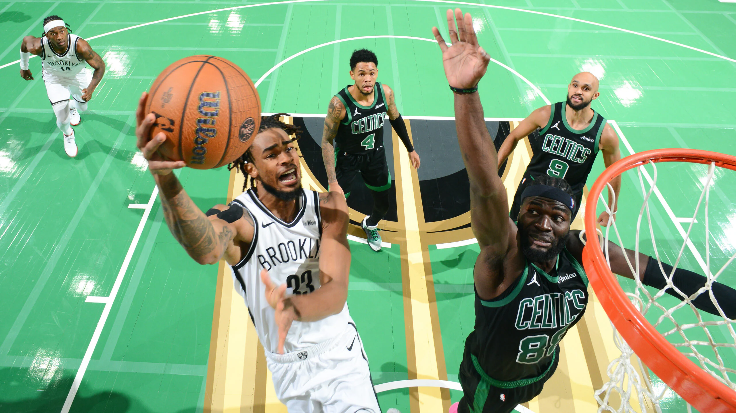 Claxton firma su primer triple-doble y los Nets rompen su maleficio ante Boston, 113-105