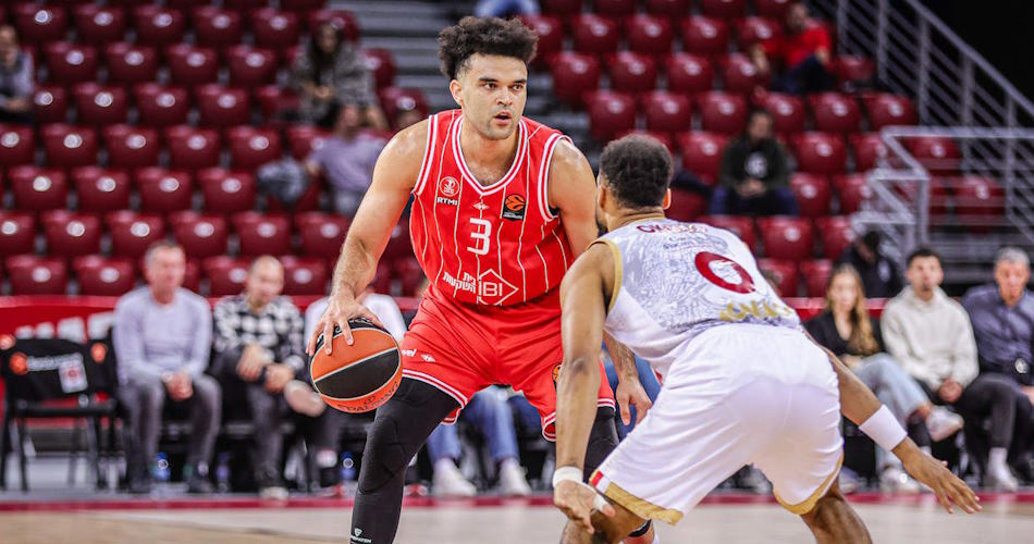 Elijah Bryant y Vasilije Micic lideran la victoria de Hapoel Tel Aviv en Dubái, 97-109