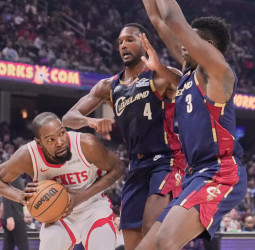 Noche NBA: Shai impone su ley, Jokić firma otro triple-doble y los Bulls sobreviven al límite