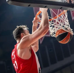 Olympiacos vs. Paris: un examen exigente para los franceses en El Pireo
