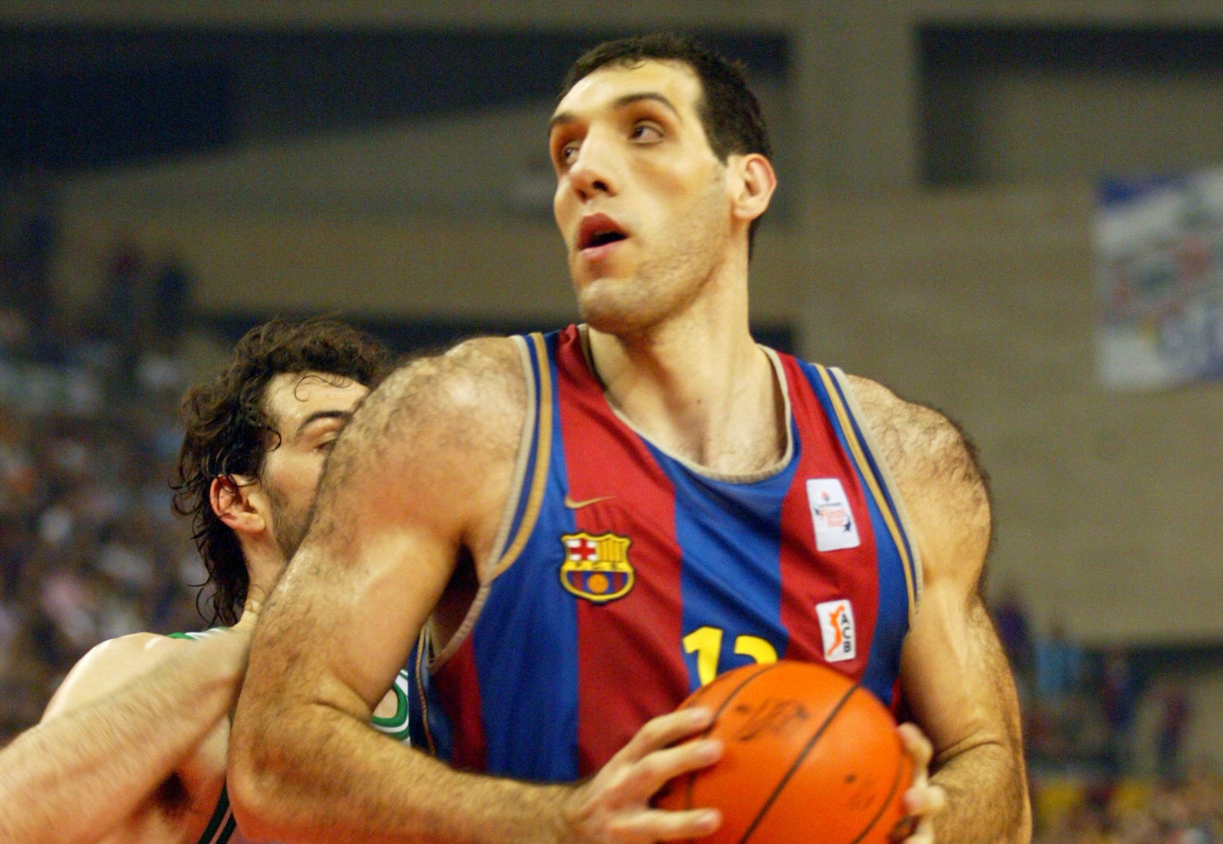 Roberto Dueñas, el gigante que creció sin prisa