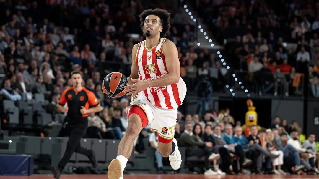 Zvezda–Olympiacos: un derbi de élite con la segunda plaza en juego