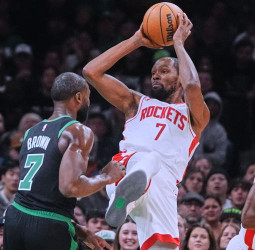 Durant impone su ley en Boston y los Rockets destrozan a los Celtics (128-101)