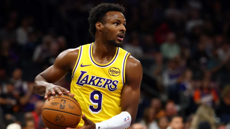 Bronny James gana minutos en los Lakers