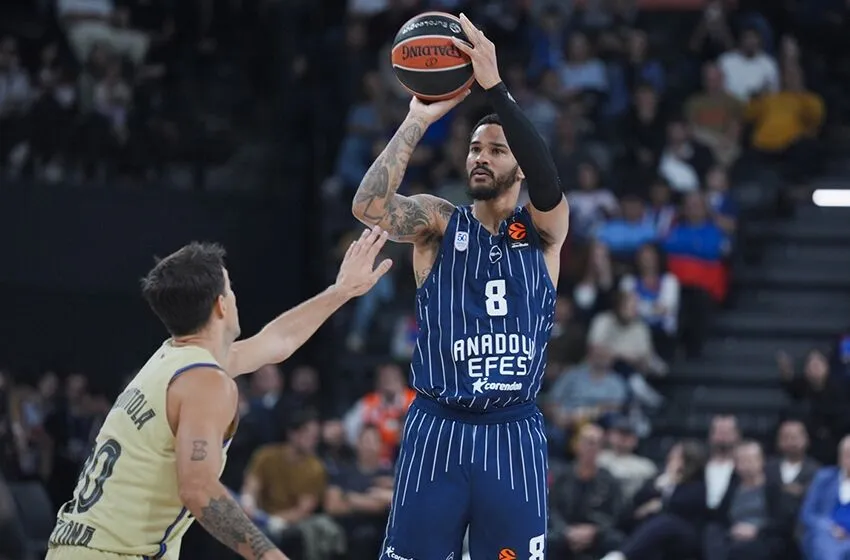 La noche que Cordinier congeló al Barça: drama y protesta en Estambul, 74-73