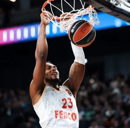 Monaco–Efes: duelo de ambición frente a una enfermería llena