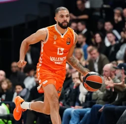 Valencia vs. Zvezda: ataque contra muralla en el Roig Arena
