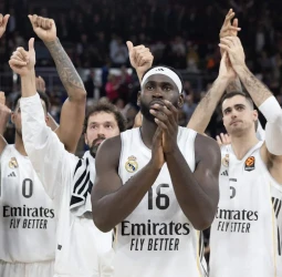 El Real Madrid se impone en el Palau y los líderes no fallan en una jornada vibrante