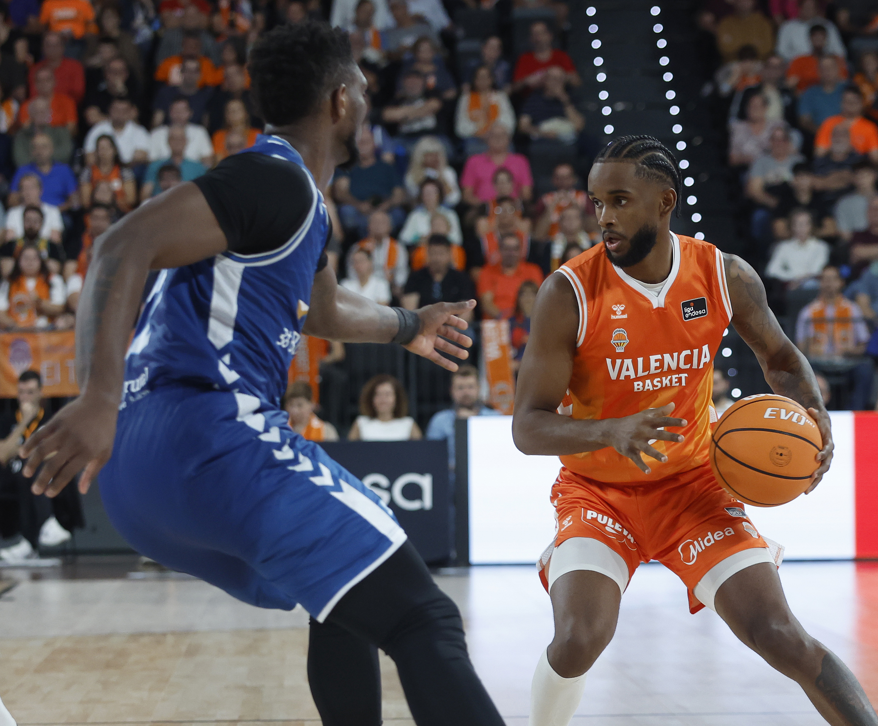 Valencia Basket completa una semana de ensueño ganando de forma clara ante el San Pablo Burgos (100-81)
