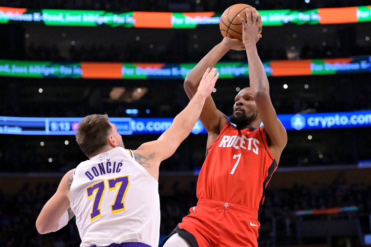 NBA Christmas Day: Amen Thompson lidera a Houston Rockets en una victoria contundente ante Los Angeles Lakers (117-96)