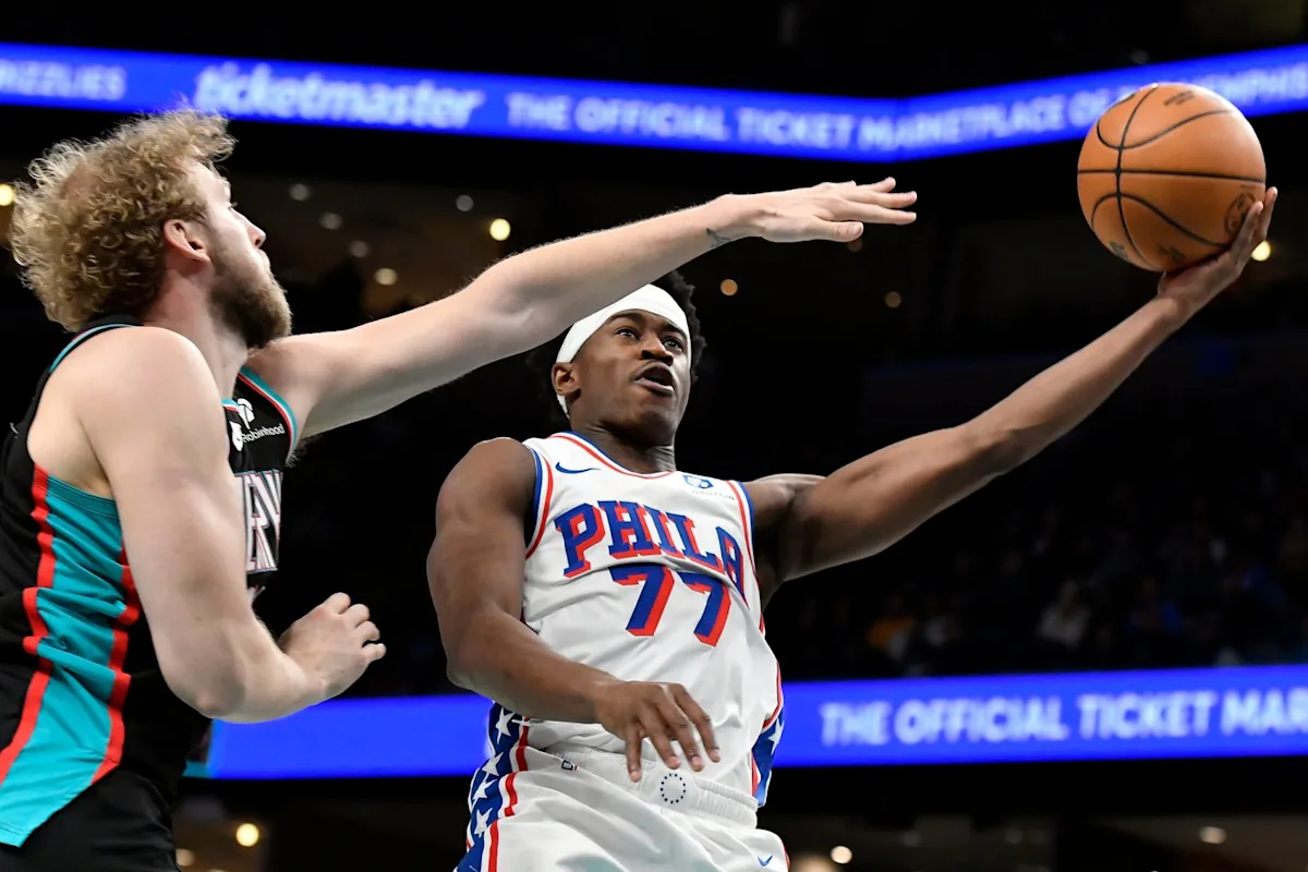 NBA | Philadelphia 76ers resisten en Memphis y deciden en la prórroga con un triple de VJ Edgecombe (139-136)