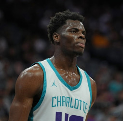 James Nnaji, del intento NBA a la NCAA: un movimiento que puede marcar un nuevo orden en el mercado